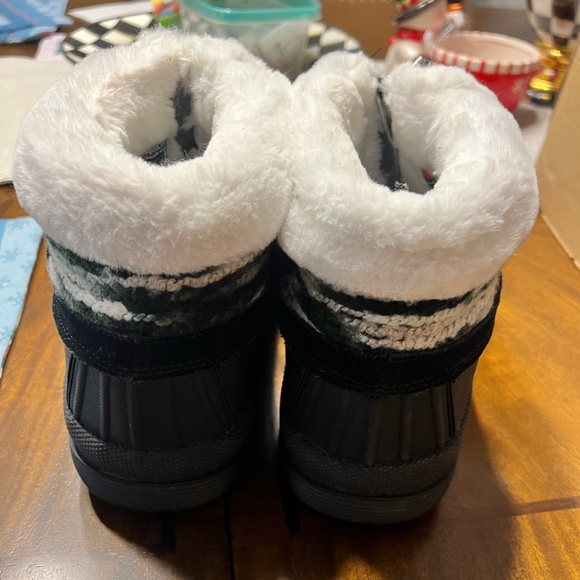 Propét Winter Boots - Picture 4 of 7